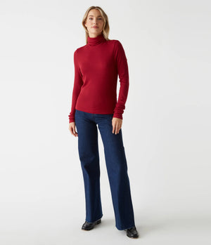 Tara Crop Turtleneck-Carmine