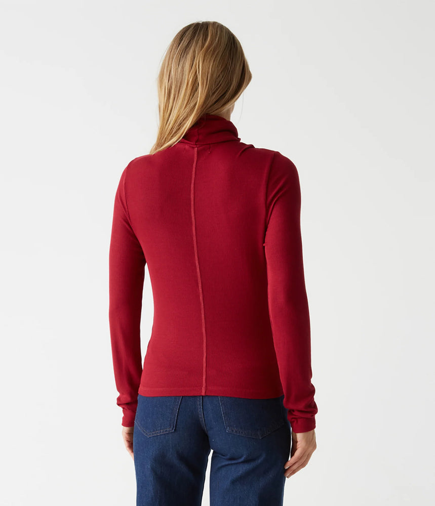 Tara Crop Turtleneck-Carmine