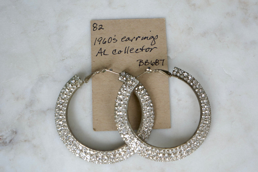 Vintage Earrings BB687