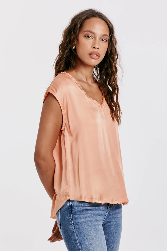 Yanis Silky Top-Apricot Crush