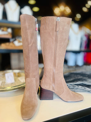 Tessa Waterproof Boot- Taupe Suede