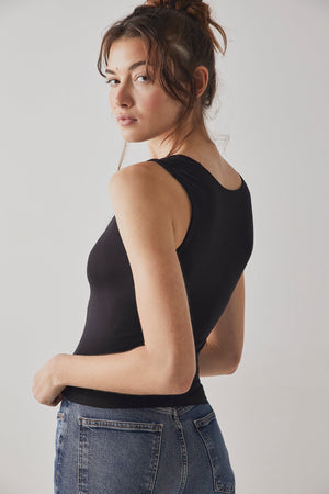 Clean Lines Muscle Cami-Black