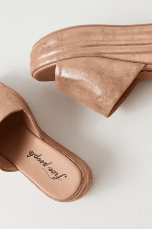 Harbor Flatform Sandals-Rose Gold