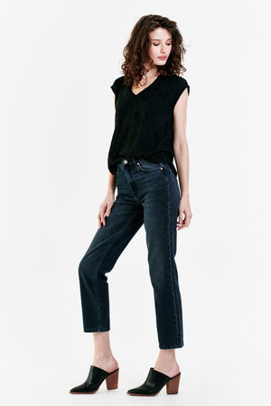 Yanis Embroidery Top-Black Velvet Petunia
