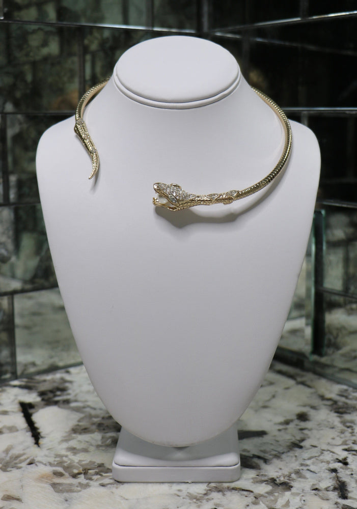AV500 Vintage Snake Necklace